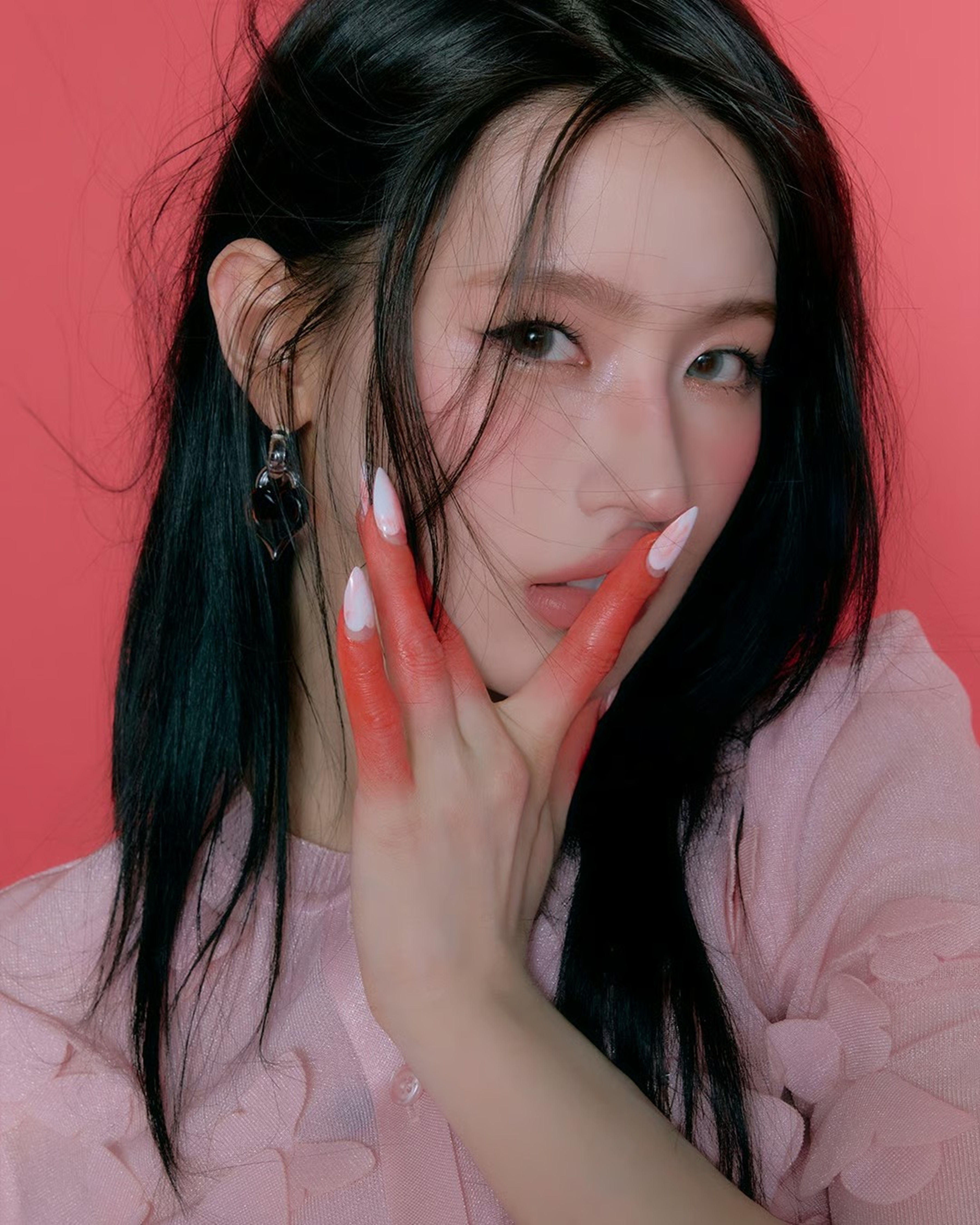 i-dleミヨン、ソロカムバック成功 | KOREA WAVE